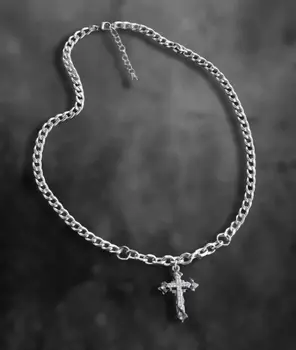 Европейский панк-рок Блестящие ожерелья с крестом из страз для женщин Унисекс Хип-хоп Ожерелье Lucky Jesus Модные украшения Подарки